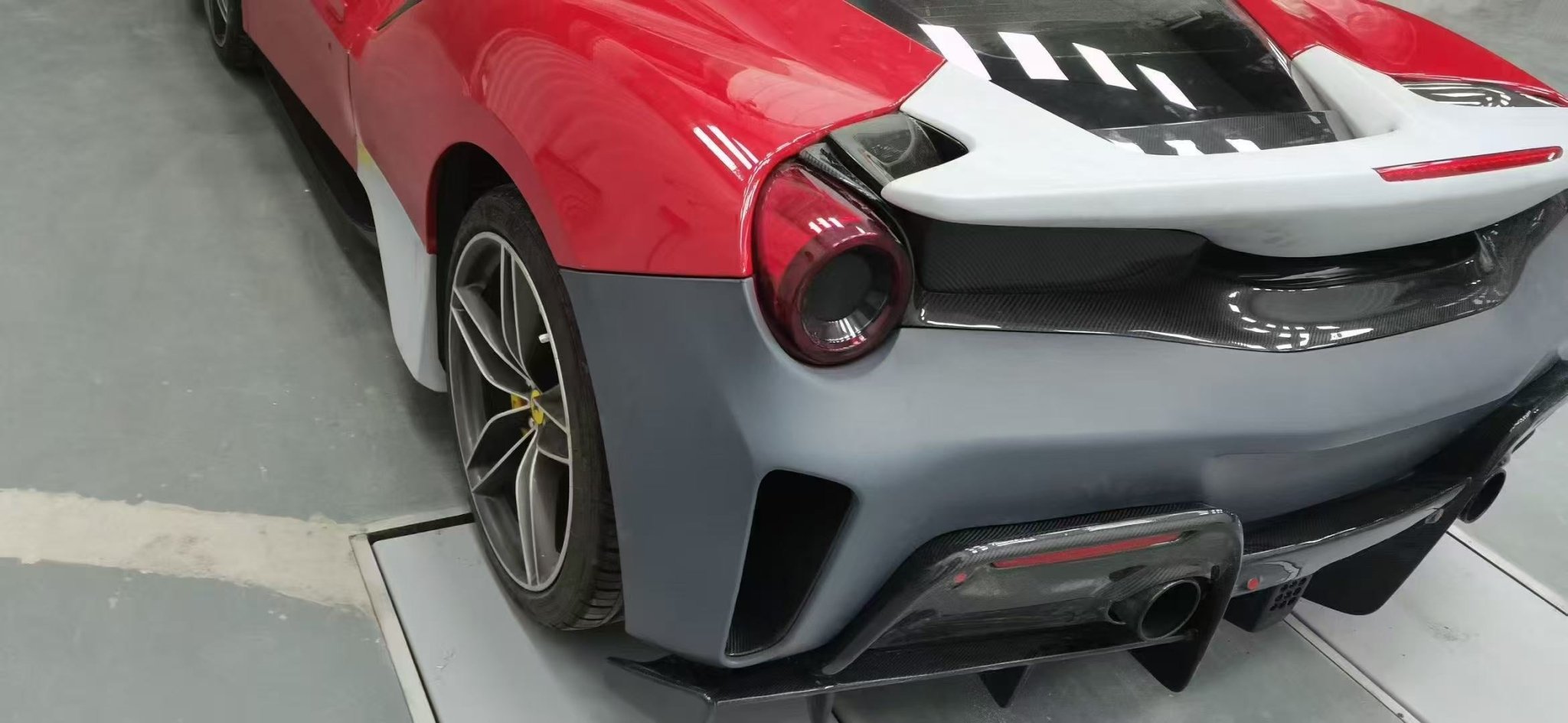 Ferrari 488GTB Upgrade to Pista Full Conversion Body Kit (Plastic & Dry - Carbon) Aftermarket Carbon Fiber Part / Bodykit - Robot Bodykits