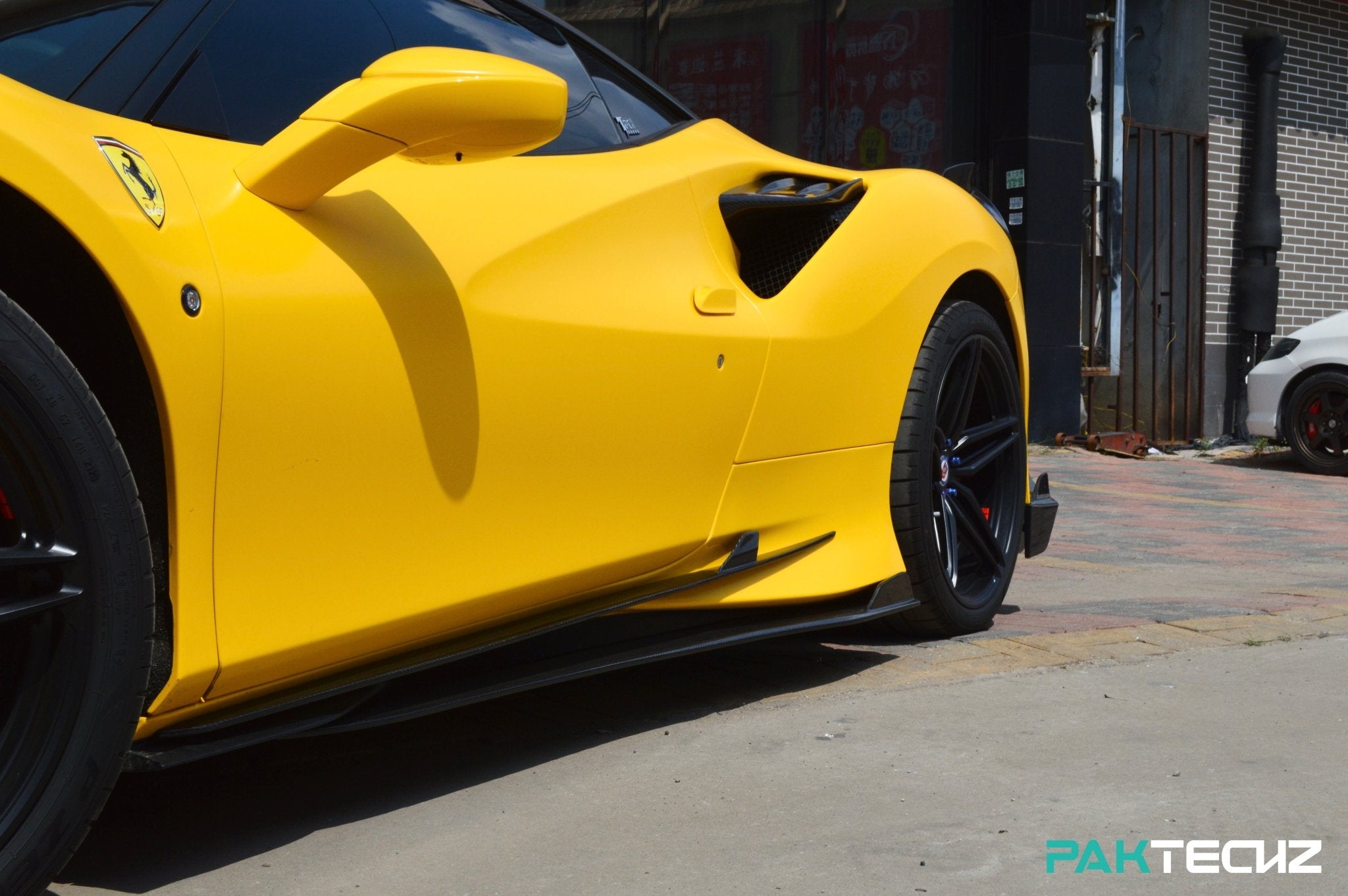 Ferrari F8 Paktechz Full Dry Carbon Aerodynamics kit Aftermarket Carbon Fiber Part / Bodykit - Robot Bodykits