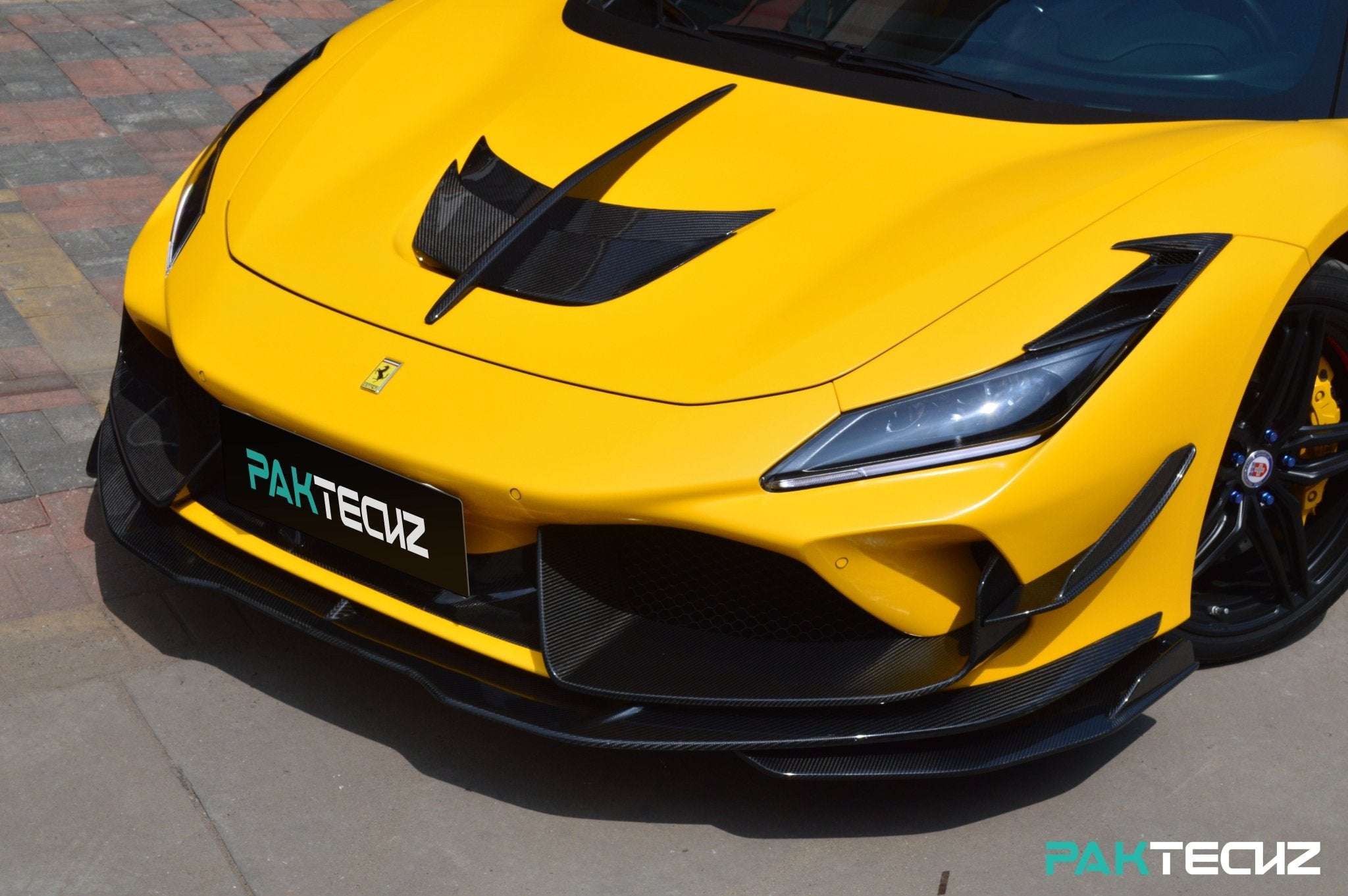 Ferrari F8 Paktechz Full Dry Carbon Aerodynamics kit Aftermarket Carbon Fiber Part / Bodykit - Robot Bodykits