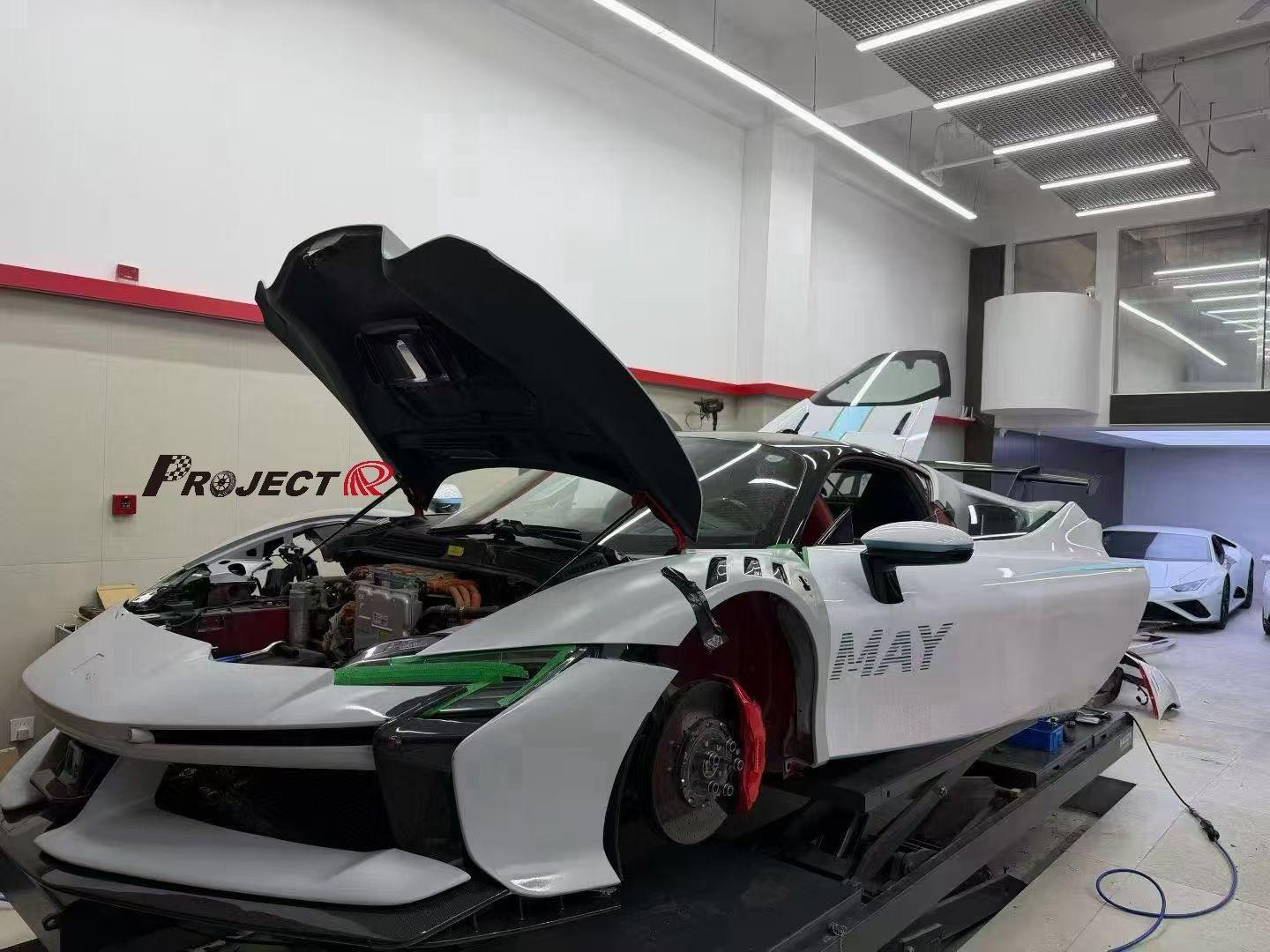 Ferrari SF90XX Style Conversion Kit for SF90 – Complete Prepeg Carbon Body Kit Aftermarket Carbon Fiber Part / Bodykit - Robot Bodykits