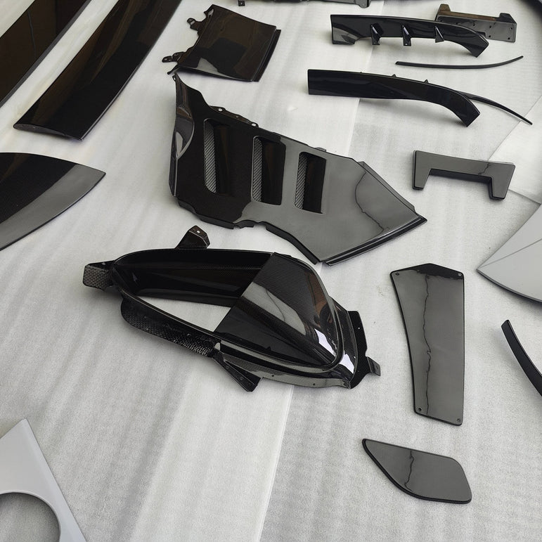 Ferrari SF90XX Style Conversion Kit for SF90 – Complete Prepeg Carbon Body Kit Aftermarket Carbon Fiber Part / Bodykit - Robot Bodykits