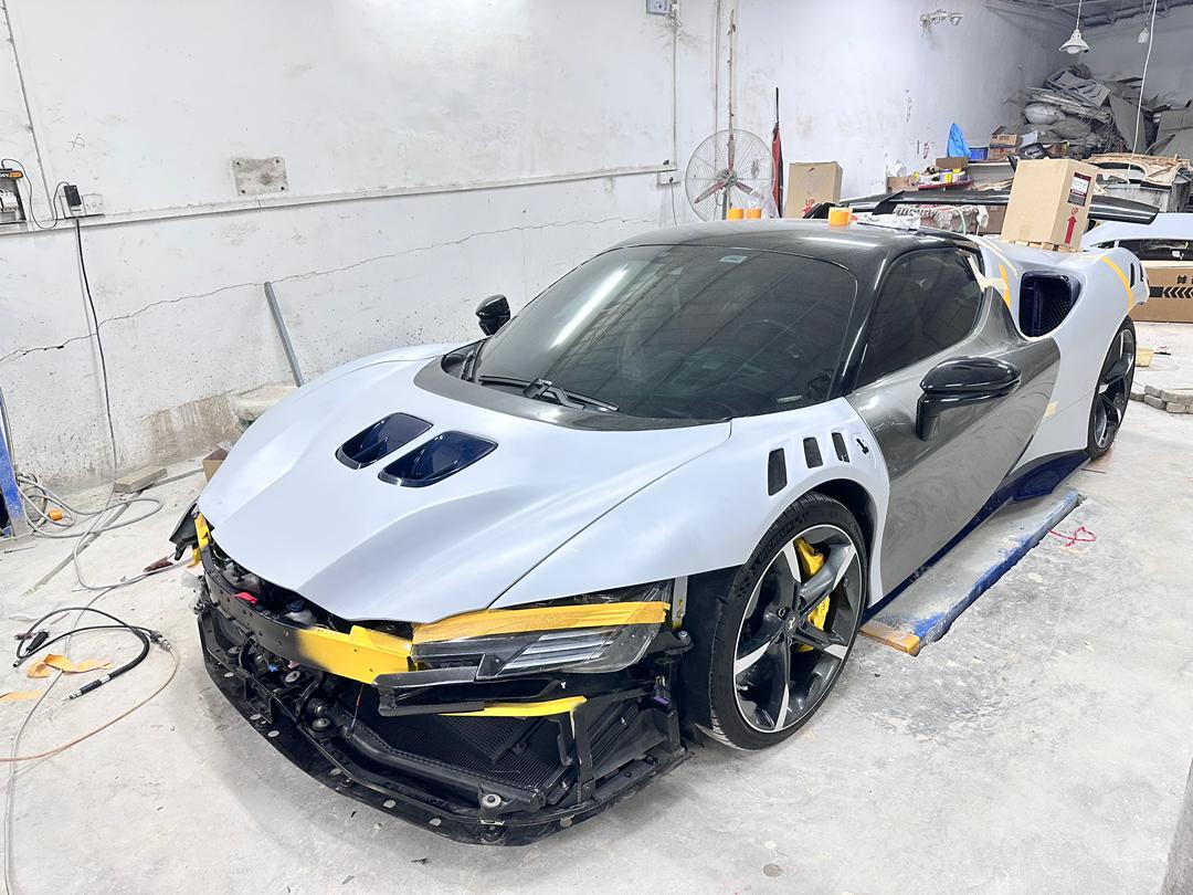 Ferrari SF90XX Style Conversion Kit for SF90 – Complete Prepeg Carbon Body Kit Aftermarket Carbon Fiber Part / Bodykit - Robot Bodykits