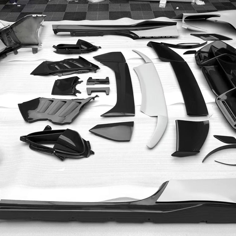 Ferrari SF90XX Style Conversion Kit for SF90 – Complete Prepeg Carbon Body Kit Aftermarket Carbon Fiber Part / Bodykit - Robot Bodykits