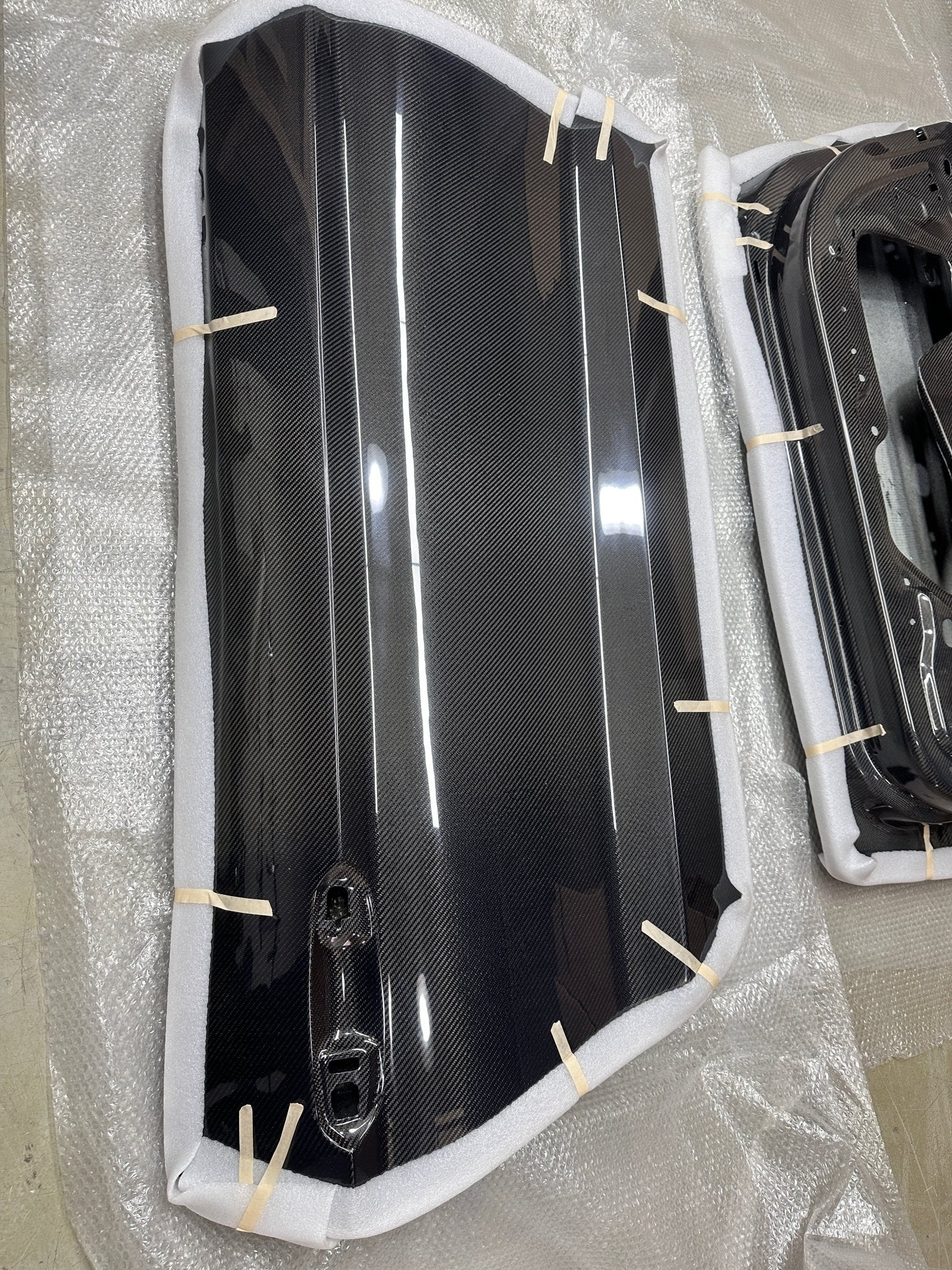 Ford Mustang S550 Mustang FRP / Carbon Fibre Replacement Doors Aftermarket Carbon Fiber Part / Bodykit - Robot Bodykits