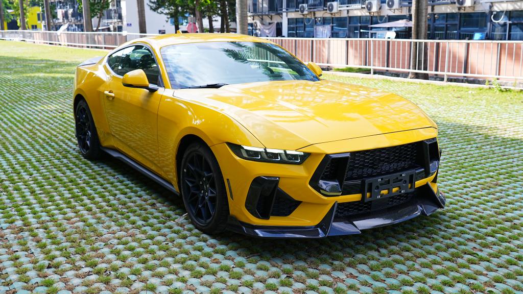 Ford Mustang S650 GT / EcoBoost Full Dry Carbon Fibre Aero Body Kit — Not Compatible with Dark Horse Aftermarket Carbon Fiber Part / Bodykit - Robot Bodykits