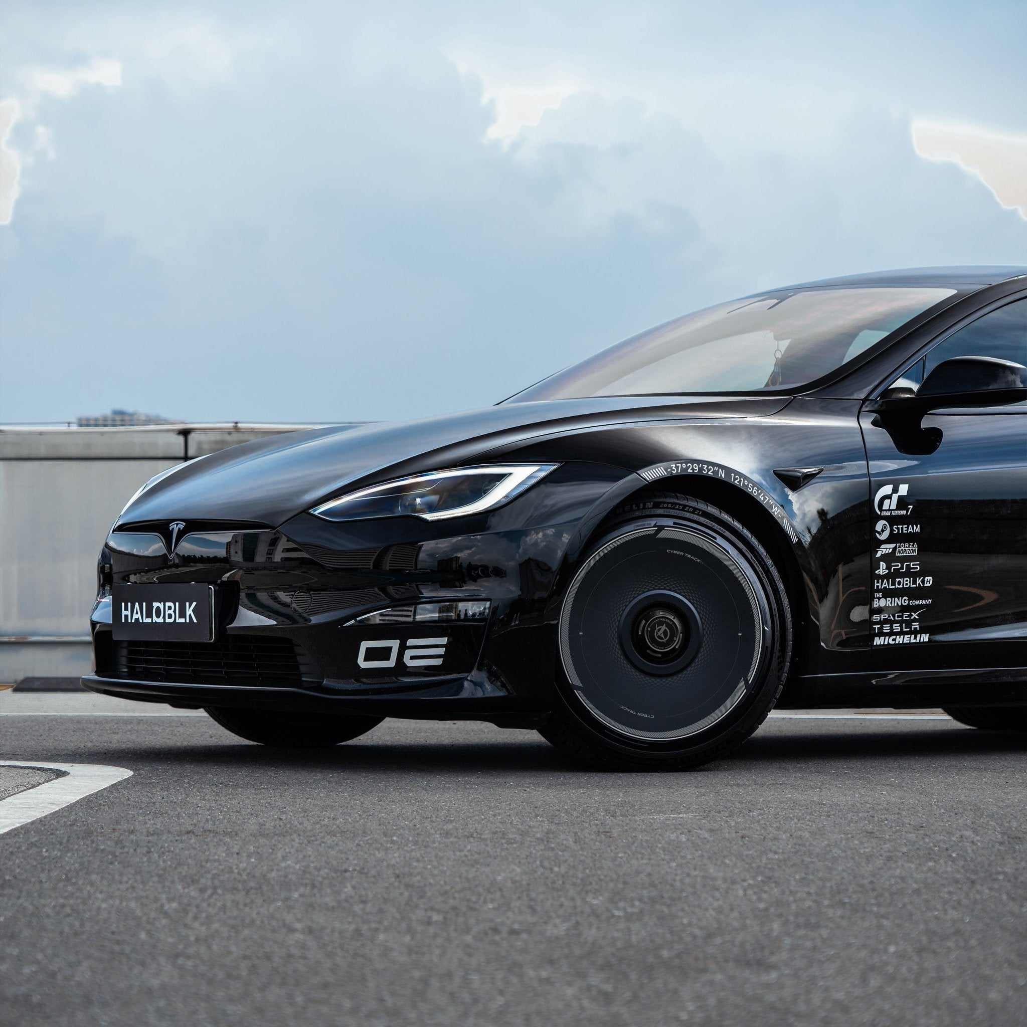 HALODISC 2 Tesla Wheel Covers丨Cyber Track Aftermarket Carbon Fiber Part / Bodykit - Robot Bodykits
