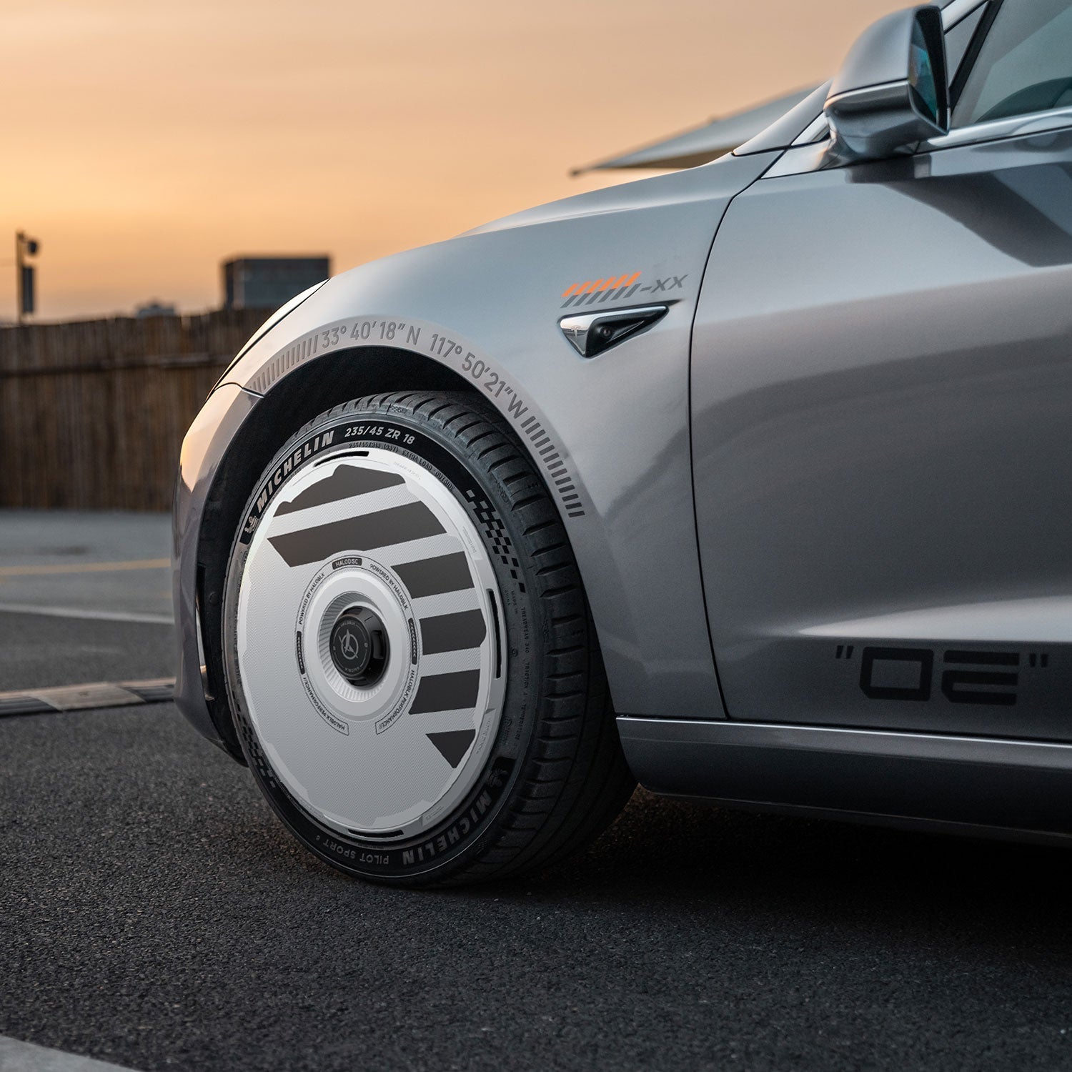 HALODISC 2 Tesla Wheel Covers丨H - Industry Aftermarket Carbon Fiber Part / Bodykit - Robot Bodykits
