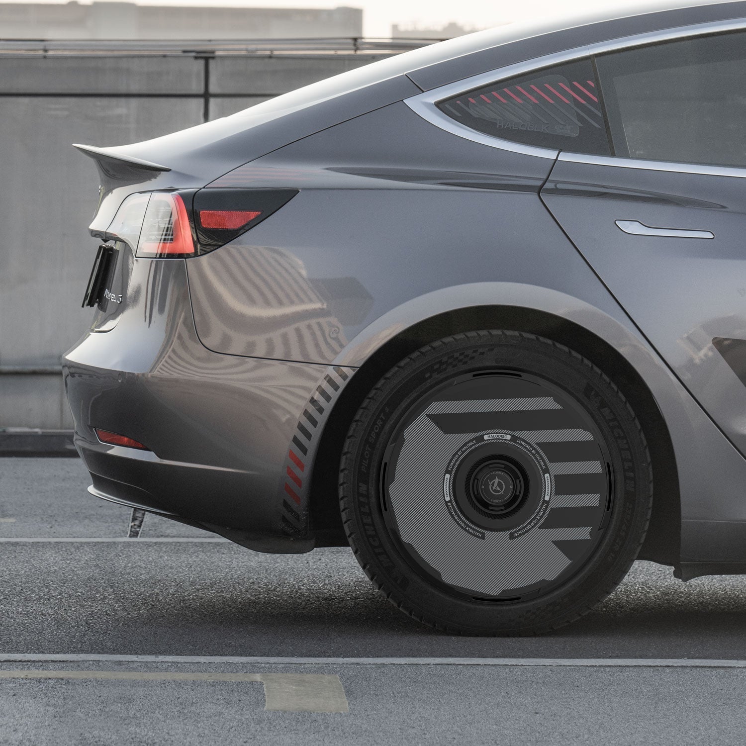 HALODISC 2 Tesla Wheel Covers丨H - Industry Aftermarket Carbon Fiber Part / Bodykit - Robot Bodykits