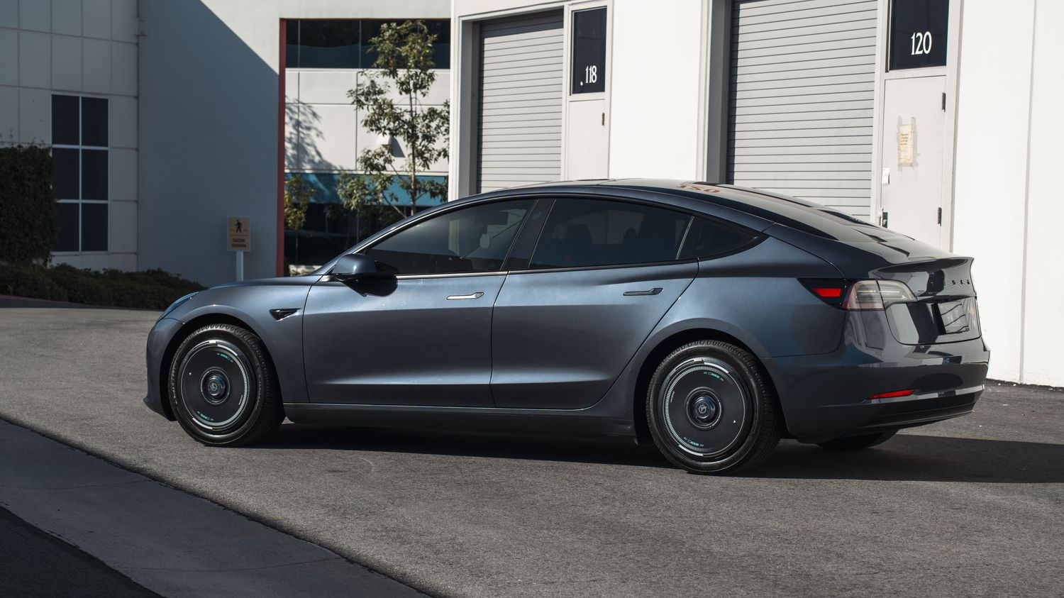 HALODISC 2 Tesla Wheel Covers丨Super Charging Aftermarket Carbon Fiber Part / Bodykit - Robot Bodykits