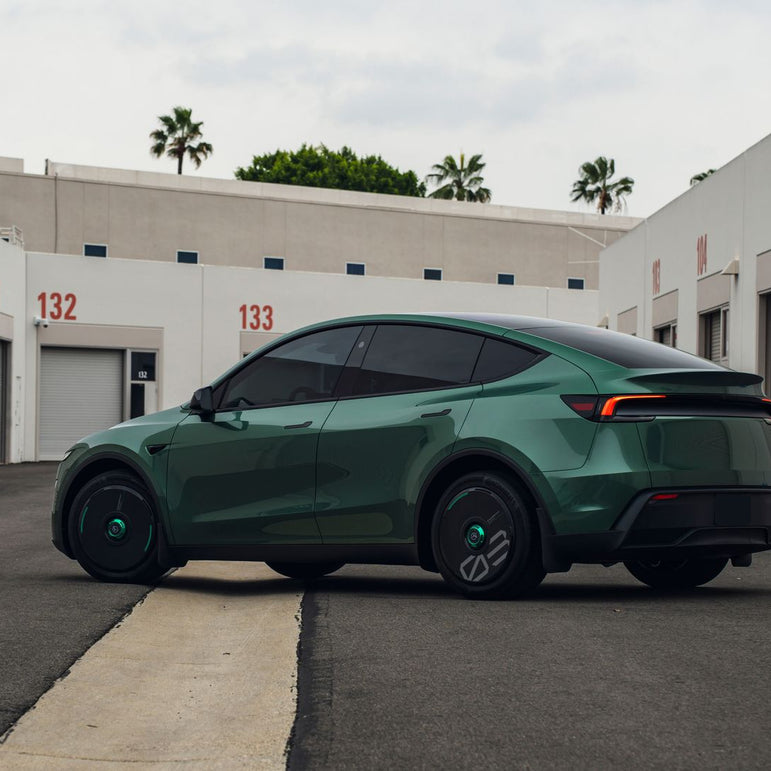 HALODISC 2 Wheel Covers for Tesla | Custom Numbers Series BLACK Aftermarket Carbon Fiber Part / Bodykit - Robot Bodykits