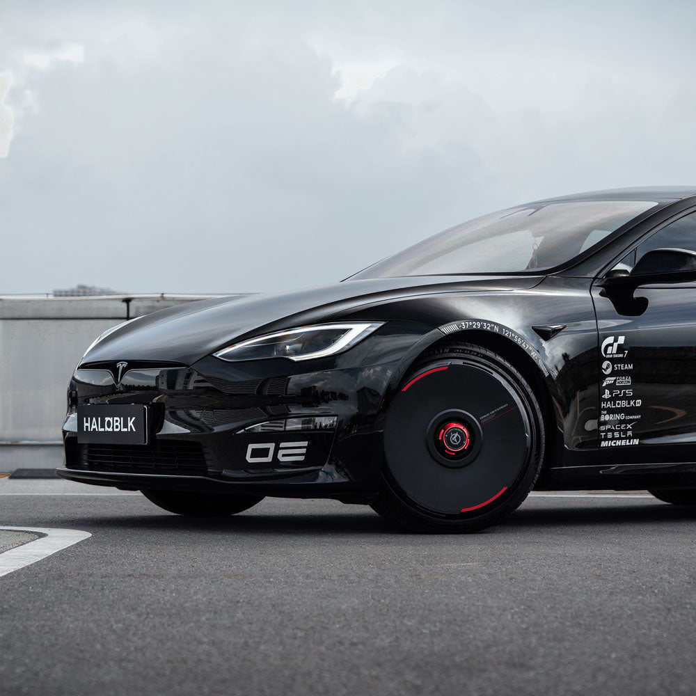 HALODISC 2 Wheel Covers for Tesla | Custom Numbers Series BLACK Aftermarket Carbon Fiber Part / Bodykit - Robot Bodykits
