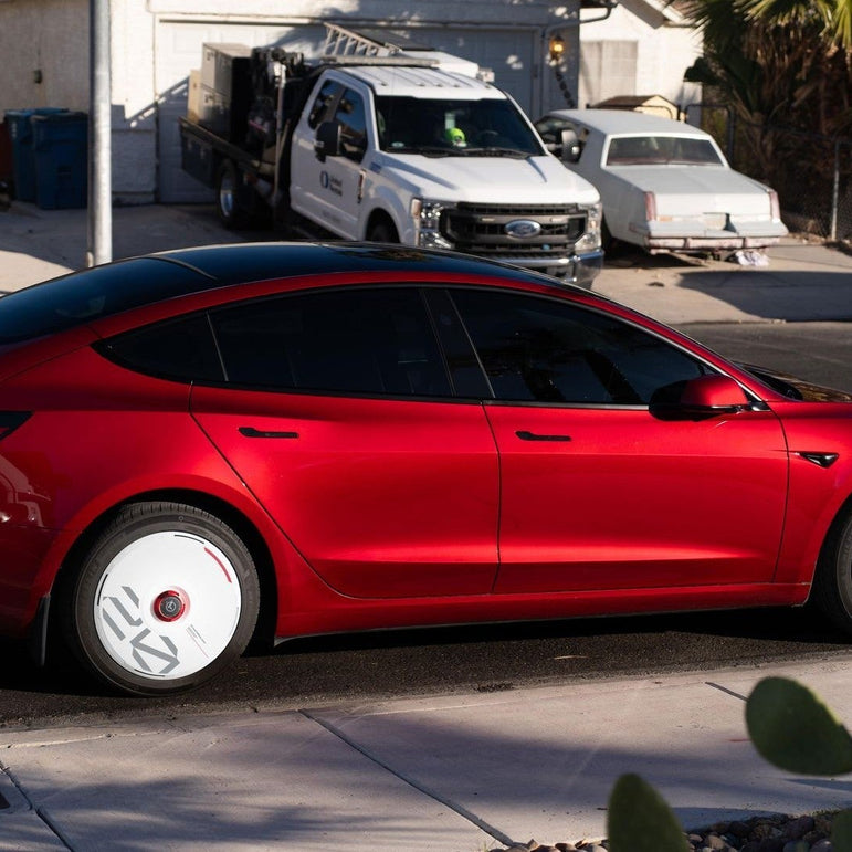 HALODISC 2 Wheel Covers for Tesla | Custom Numbers Series WHITE Aftermarket Carbon Fiber Part / Bodykit - Robot Bodykits