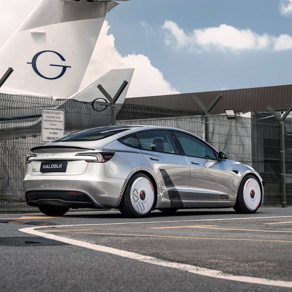 HALODISC 2 Wheel Covers for Tesla | Custom Numbers Series WHITE Aftermarket Carbon Fiber Part / Bodykit - Robot Bodykits