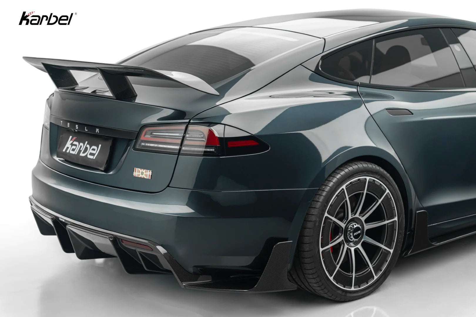 Karbel Dry - Carbon (Prepreg) Tesla Model S (3rd Gen) Full Bodykit Aftermarket Carbon Fiber Part / Bodykit - Robot Bodykits