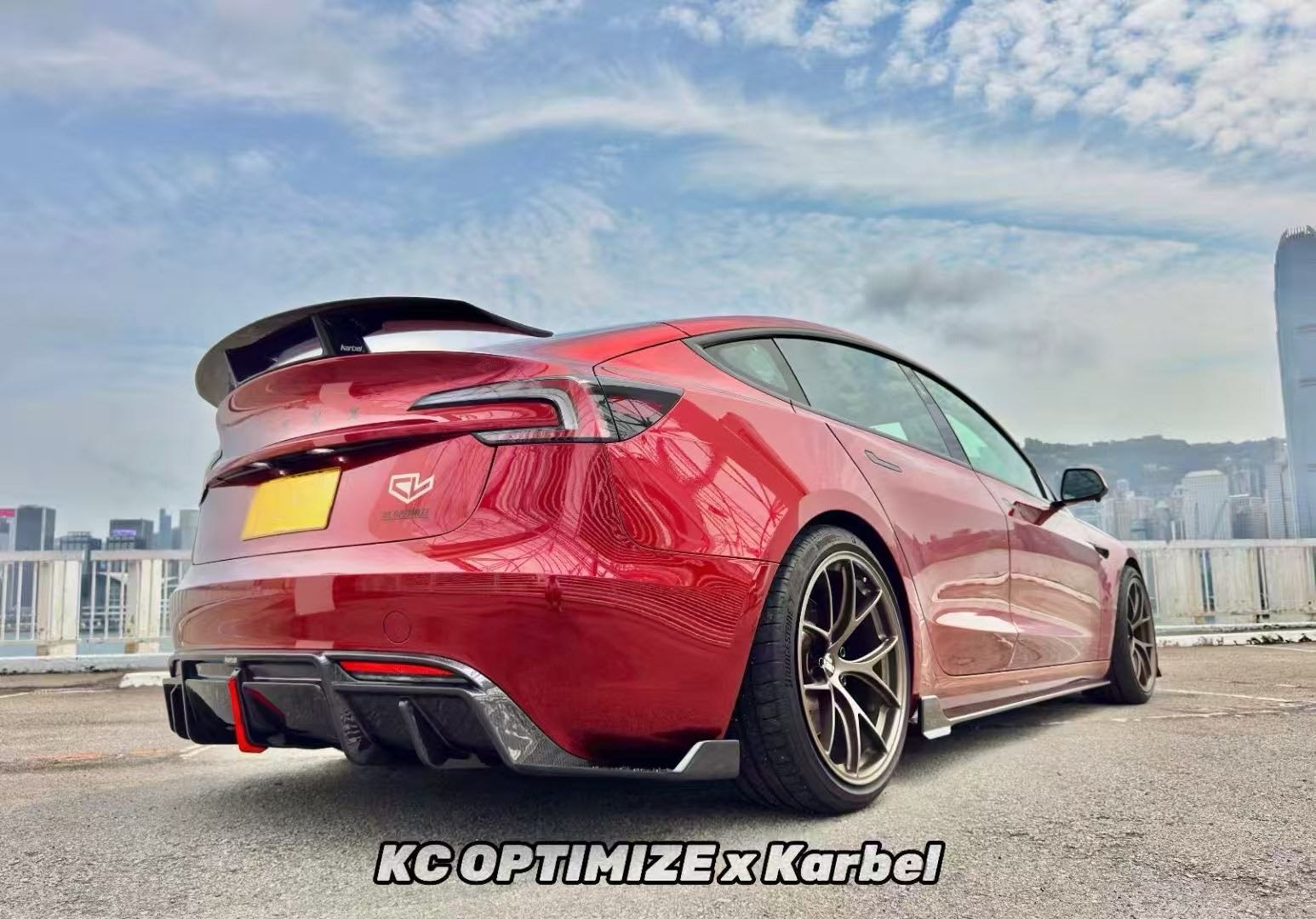 Karbel Model 3 Performance (Highland) Full Dry - Carbon Fibre Bodykit Aftermarket Carbon Fiber Part / Bodykit - Robot Bodykits