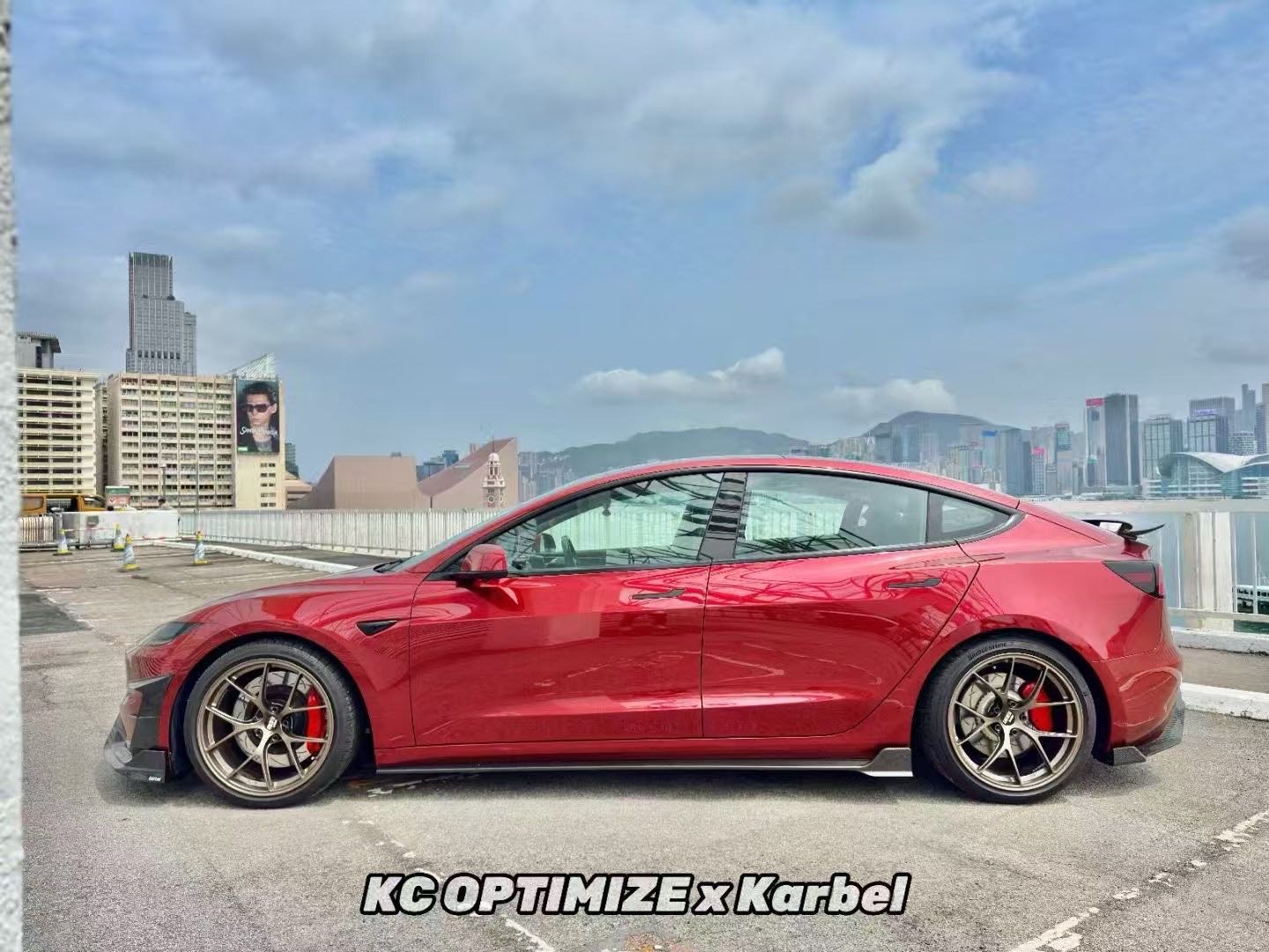 Karbel Model 3 Performance (Highland) Full Dry - Carbon Fibre Bodykit Aftermarket Carbon Fiber Part / Bodykit - Robot Bodykits