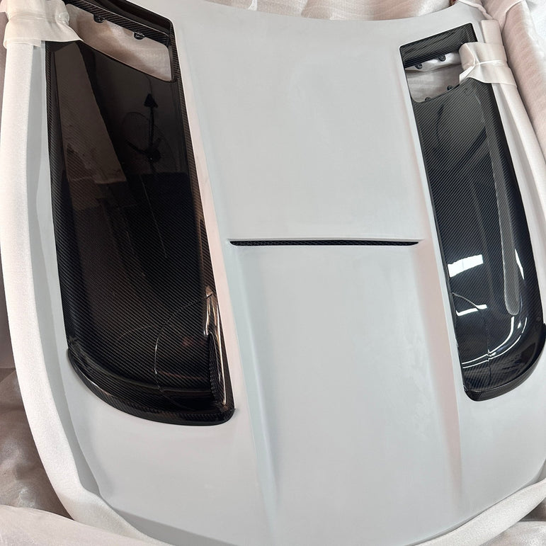 Kid Louis Mercedes Benz C190 AMG GT GTS GTC GTR Dry - Carbon Fiber Hood / Bonnet Black Series Style 2015 - 2021 Aftermarket Carbon Fiber Part / Bodykit - Robot Bodykits