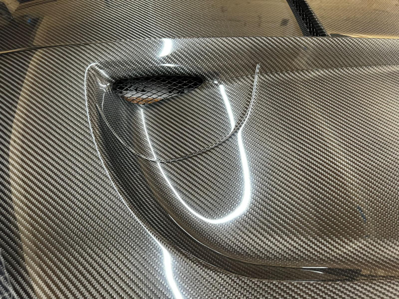 Kid Louis Mercedes Benz C190 AMG GT GTS GTC GTR Dry - Carbon Fiber Hood / Bonnet Black Series Style 2015 - 2021 Aftermarket Carbon Fiber Part / Bodykit - Robot Bodykits