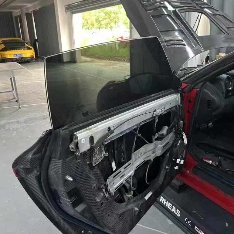 Kid Louis Nissan GTR R35 Dry - Carbon Lightweight Replacement Doors (Pair) Aftermarket Carbon Fiber Part / Bodykit - Robot Bodykits