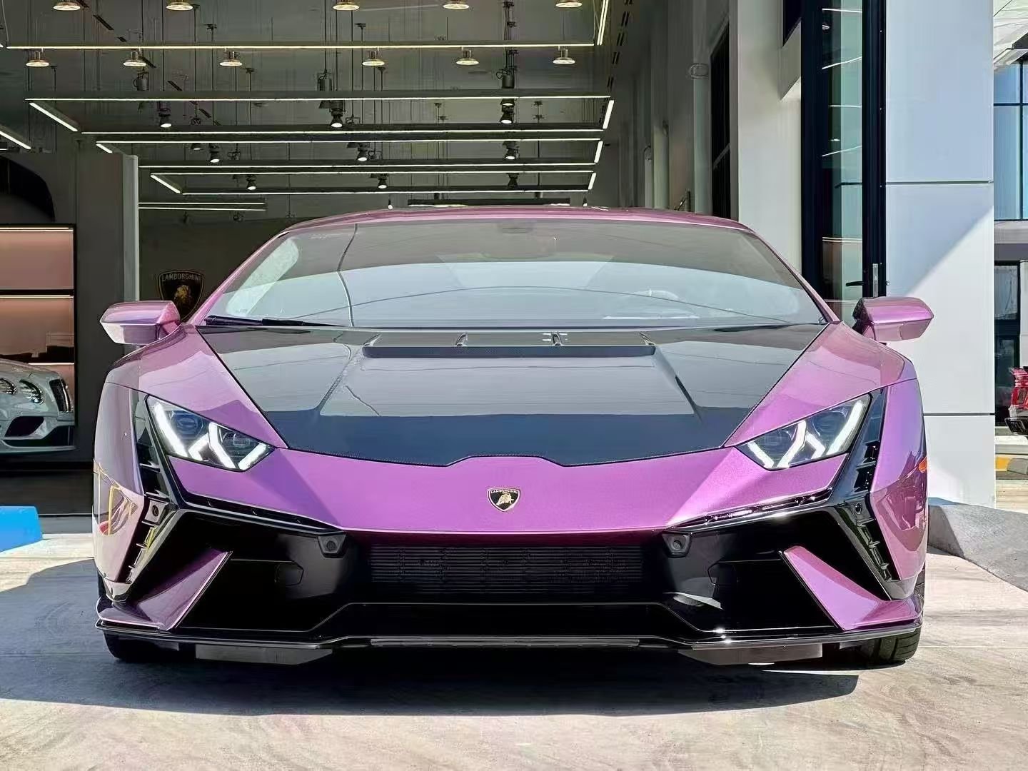 Lamborghini Huracan LP580 / LP610 / EVO → Tecnica Conversion Body Kit (PP Material) Aftermarket Carbon Fiber Part / Bodykit - Robot Bodykits