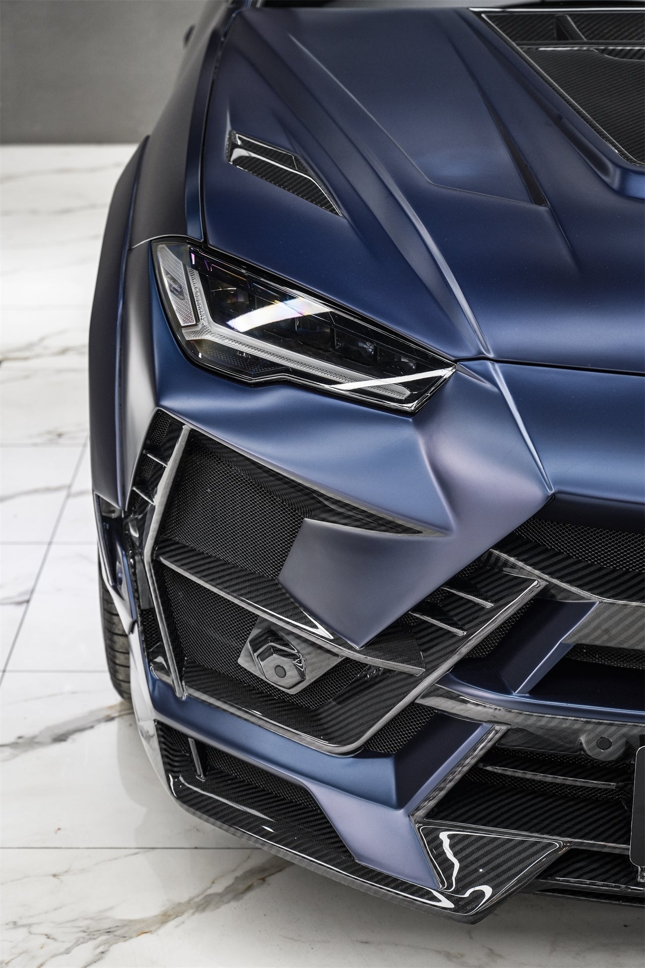Lamborghini Urus (2018–2022) — DarwinPRO BKSS Part Carbon Fibre Widebody Kit Aftermarket Carbon Fiber Part / Bodykit - Robot Bodykits