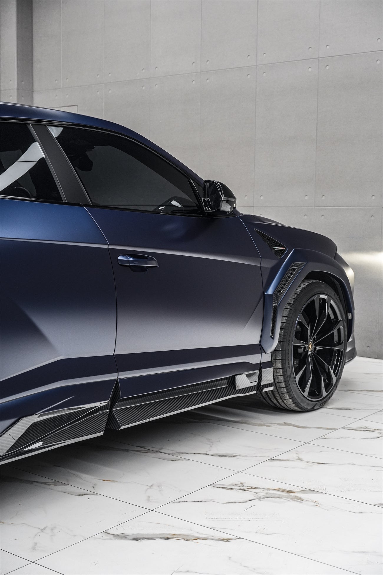 Lamborghini Urus (2018–2022) — DarwinPRO BKSS Part Carbon Fibre Widebody Kit Aftermarket Carbon Fiber Part / Bodykit - Robot Bodykits