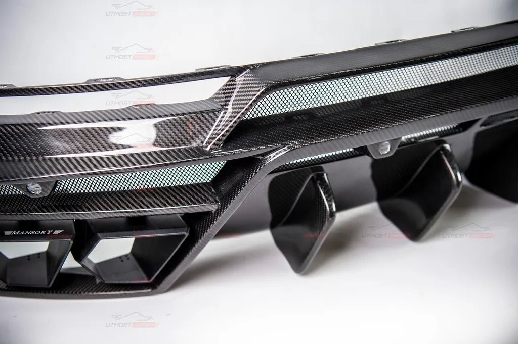 Lamborghini Urus Full Dry Carbon Fibre 