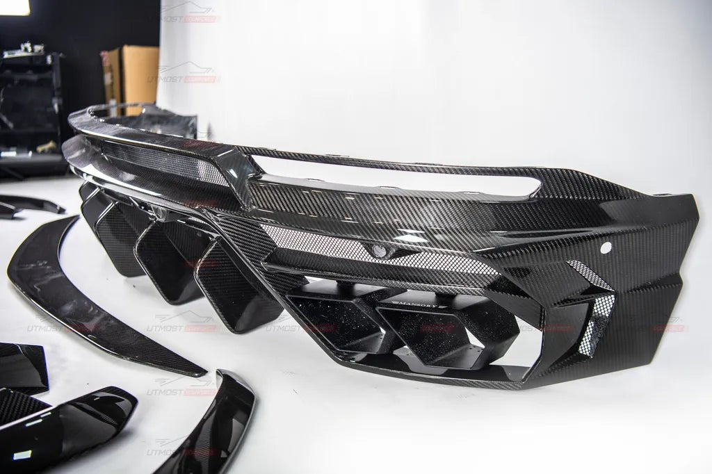 Lamborghini Urus Full Dry Carbon Fibre 