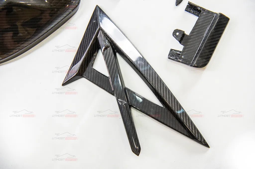 Lamborghini Urus Full Dry Carbon Fibre 