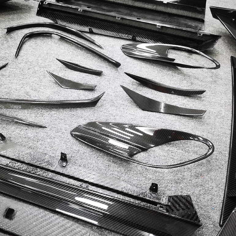 McLaren GT MiW AMANS Full Gloss Prepreg Carbon Aerodynamics Kit Aftermarket Carbon Fiber Part / Bodykit - Robot Bodykits