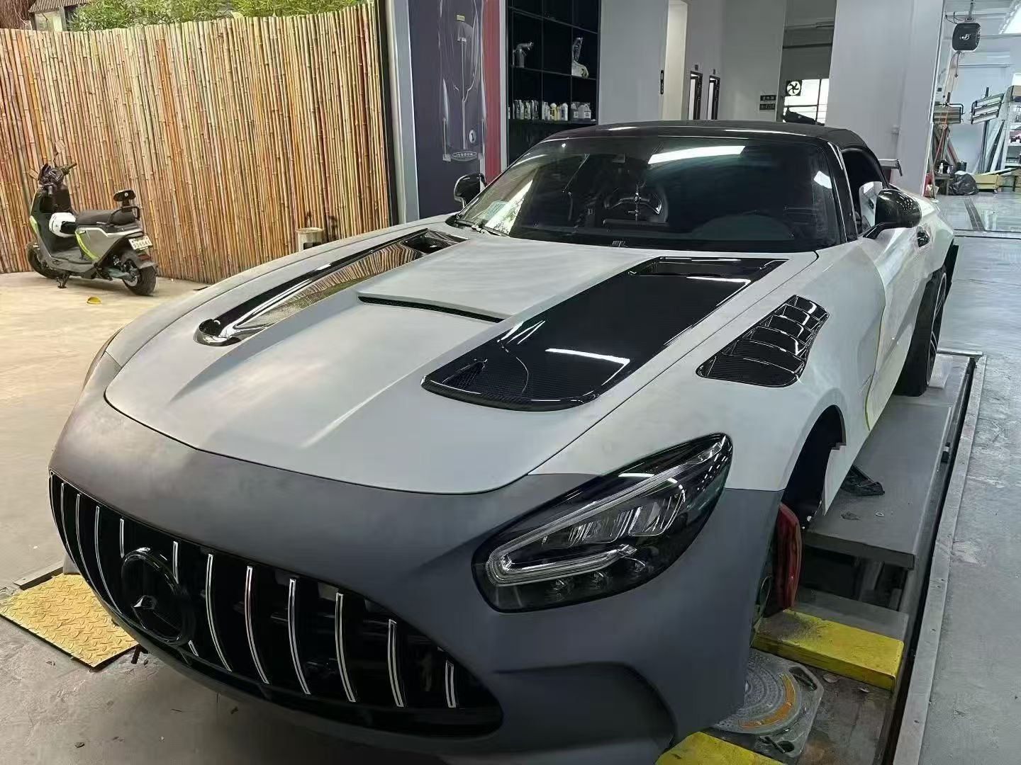 Mercedes-Benz AMG GTC Roadster Black Series Style Full Body Kit Aftermarket Carbon Fiber Part / Bodykit - Robot Bodykits