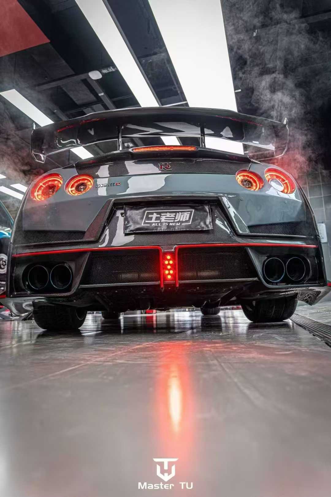 Nissan GTR R35 2024 Nismo Style Full Partial Carbon Conversion Kit (Fits 2009 - 2024) Version 1 Aftermarket Carbon Fiber Part / Bodykit - Robot Bodykits