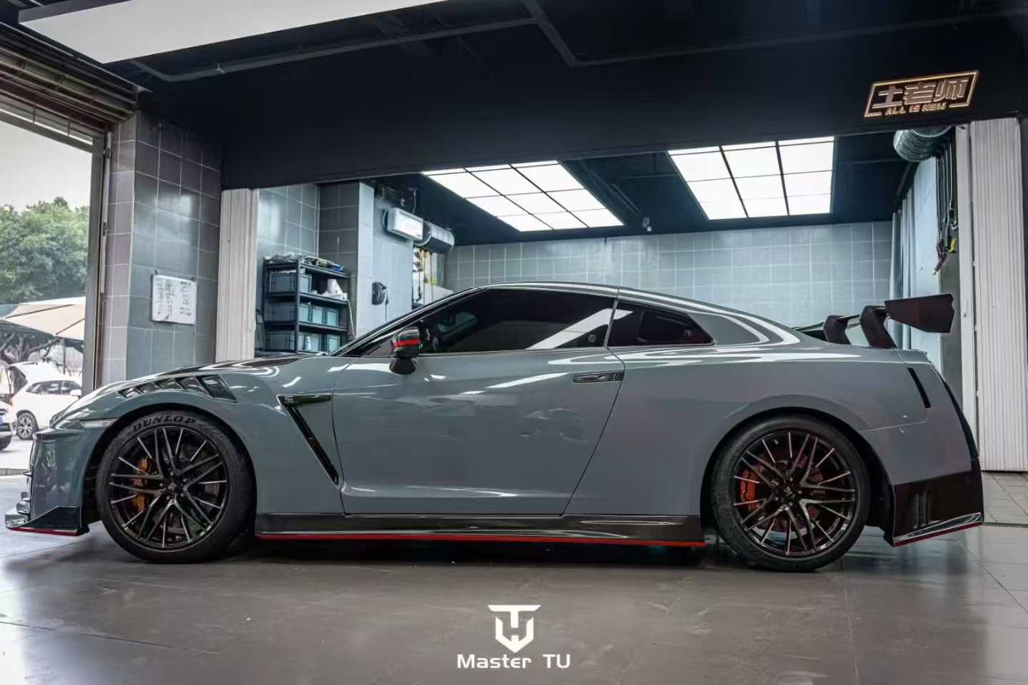 Nissan GTR R35 2024 Nismo Style Full Partial Carbon Conversion Kit (Fits 2009 - 2024) Version 1 Aftermarket Carbon Fiber Part / Bodykit - Robot Bodykits