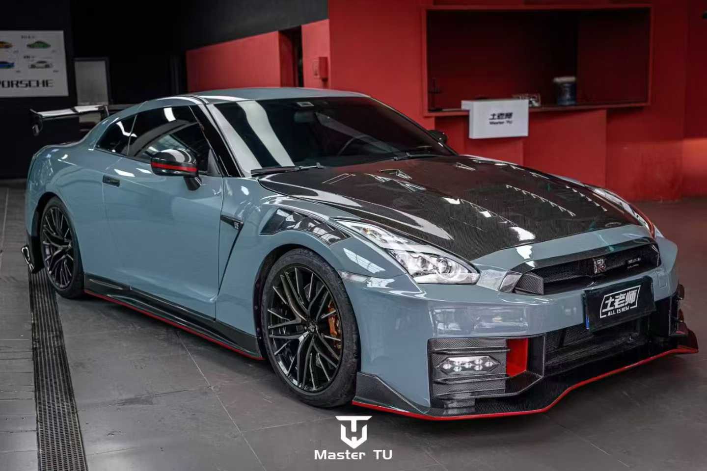 Nissan GTR R35 2024 Nismo Style Full Partial Carbon Conversion Kit (Fits 2009 - 2024) Version 1 Aftermarket Carbon Fiber Part / Bodykit - Robot Bodykits