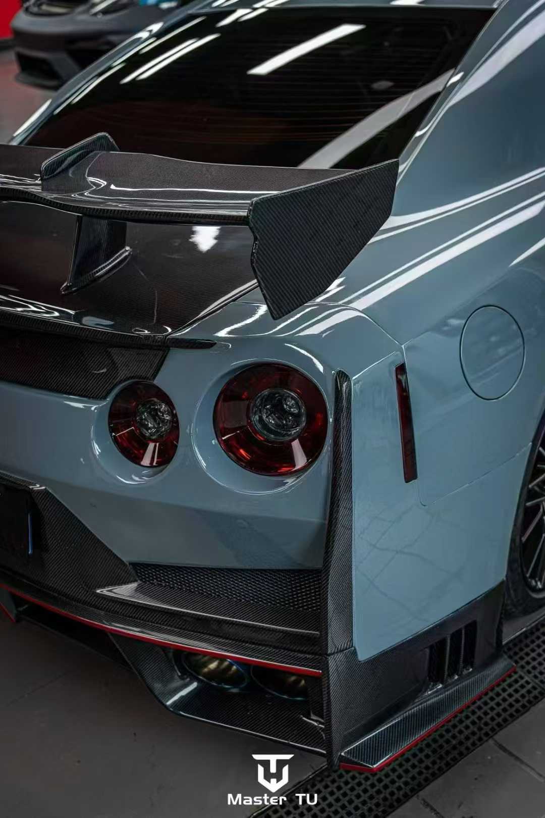 Nissan GTR R35 2024 Nismo Style Full Partial Carbon Conversion Kit (Fits 2009 - 2024) Version 1 Aftermarket Carbon Fiber Part / Bodykit - Robot Bodykits