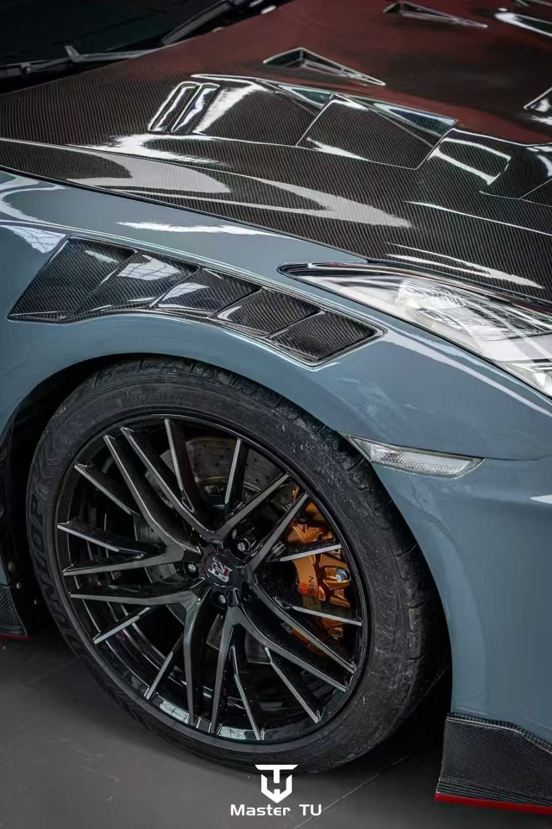 Nissan GTR R35 2024 Nismo Style Full Partial Carbon Conversion Kit (Fits 2009 - 2024) Version 1 Aftermarket Carbon Fiber Part / Bodykit - Robot Bodykits