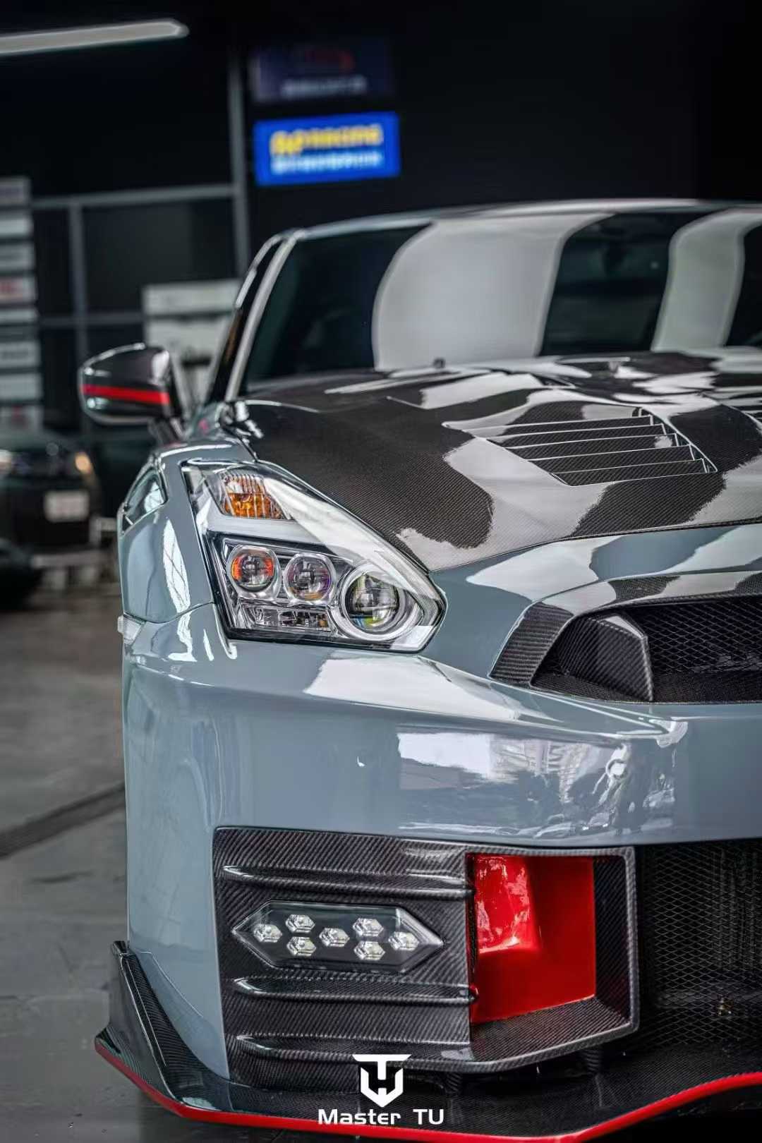 Nissan GTR R35 2024 Nismo Style Full Partial Carbon Conversion Kit (Fits 2009 - 2024) Version 1 Aftermarket Carbon Fiber Part / Bodykit - Robot Bodykits