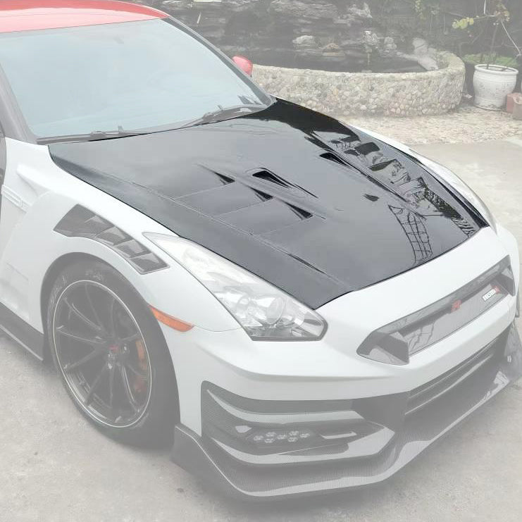 Nissan GTR TS Style 2017+ Prepreg / Dry - Carbon Bonnet Aftermarket Carbon Fiber Part / Bodykit - Robot Bodykits