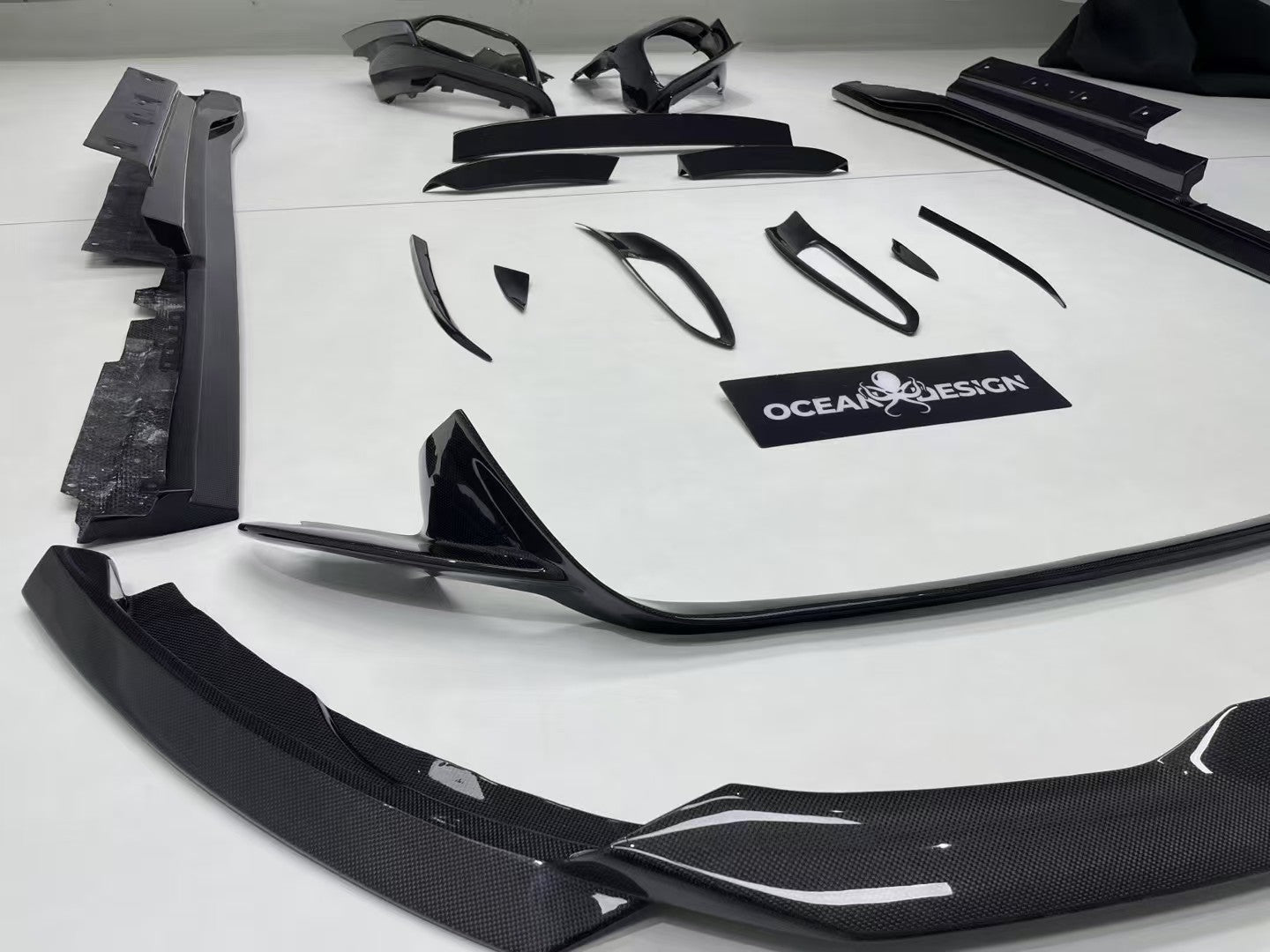 Ocean Design Ferrari 812 Dry Carbon Aero Body Kit (Full Set) Aftermarket Carbon Fiber Part / Bodykit - Robot Bodykits