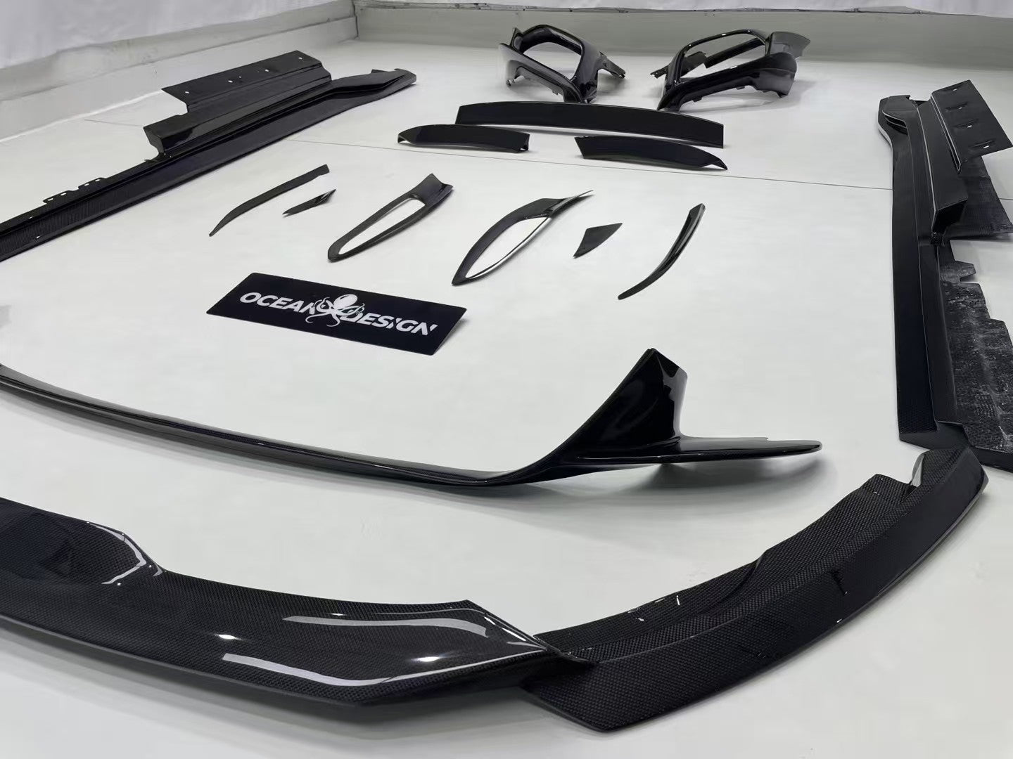 Ocean Design Ferrari 812 Dry Carbon Aero Body Kit (Full Set) Aftermarket Carbon Fiber Part / Bodykit - Robot Bodykits