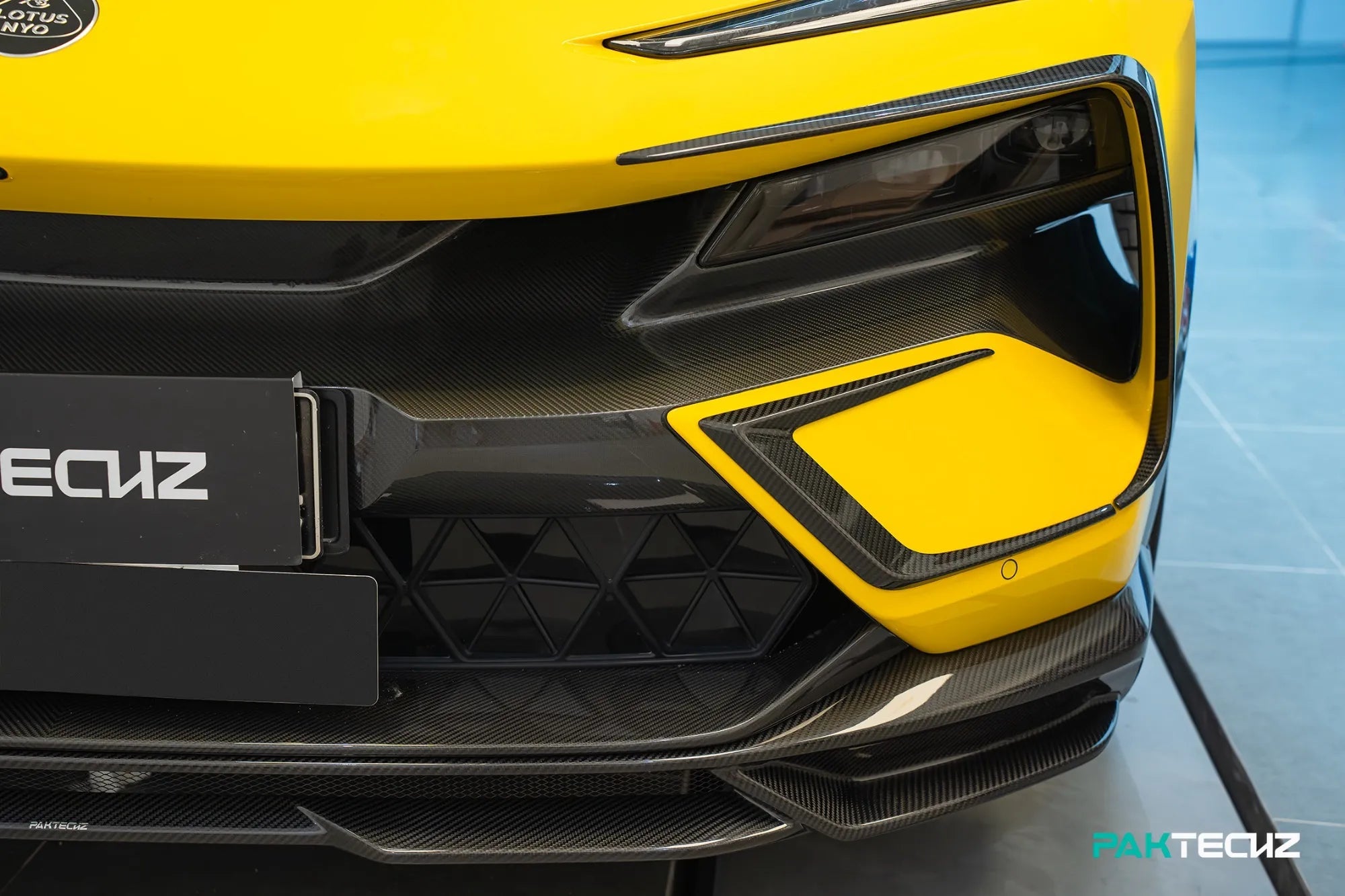 PAKTECHZ Carbon Fiber Aero Body Kit for Lotus Eletre Aftermarket Carbon Fiber Part / Bodykit - Robot Bodykits