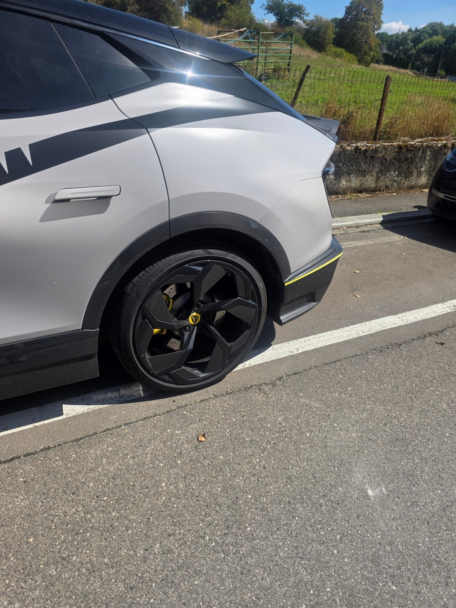 PAKTECHZ Carbon Fiber Aero Body Kit for Lotus Eletre Aftermarket Carbon Fiber Part / Bodykit - Robot Bodykits