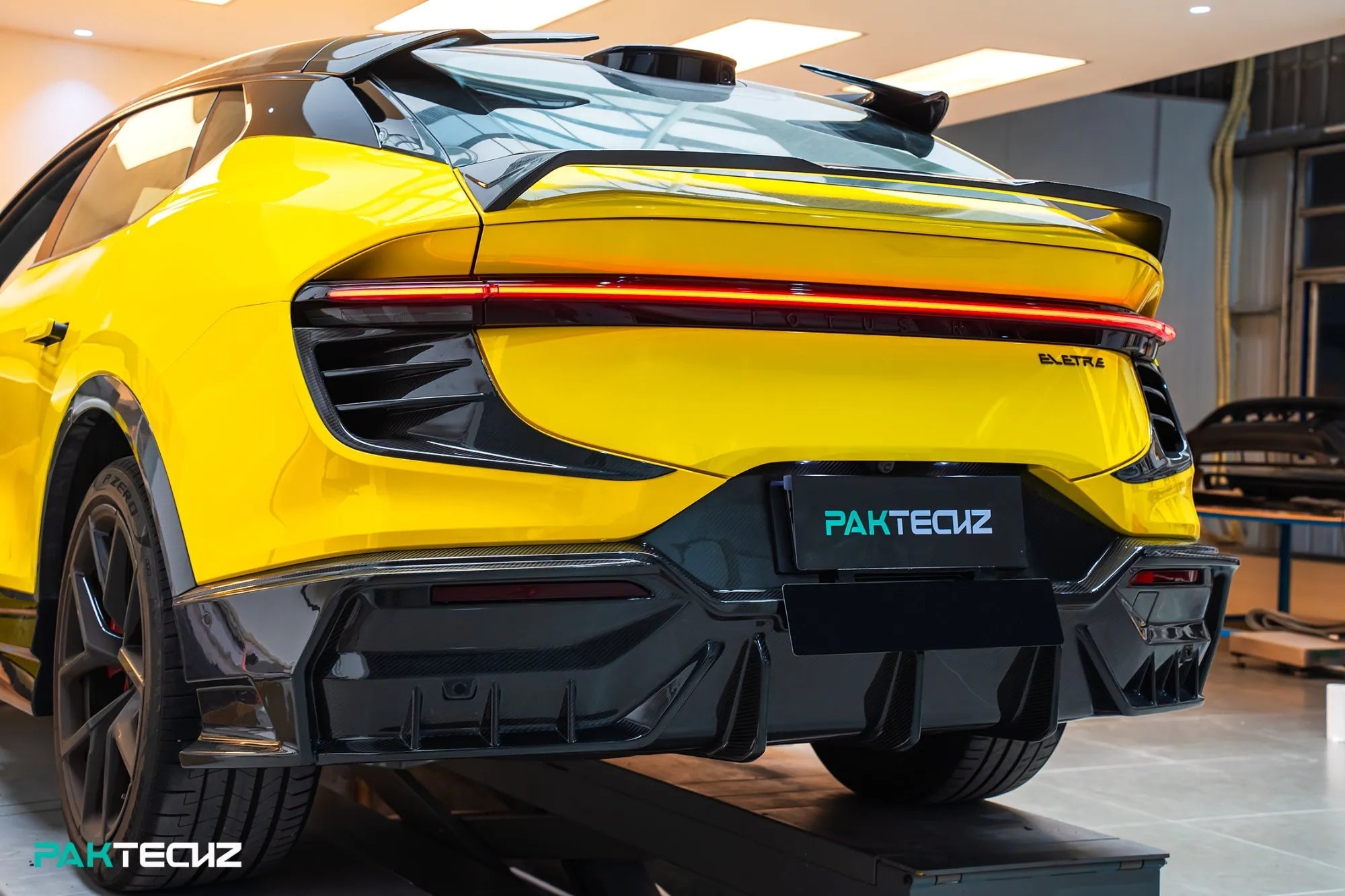 PAKTECHZ Carbon Fiber Aero Body Kit for Lotus Eletre Aftermarket Carbon Fiber Part / Bodykit - Robot Bodykits