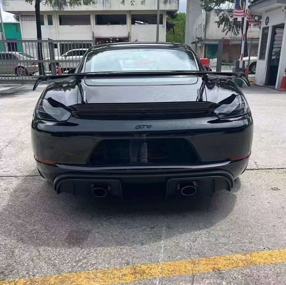 Porsche 718 Cayman GT4 Conversion Kit Aftermarket Carbon Fiber Part / Bodykit - Robot Bodykits