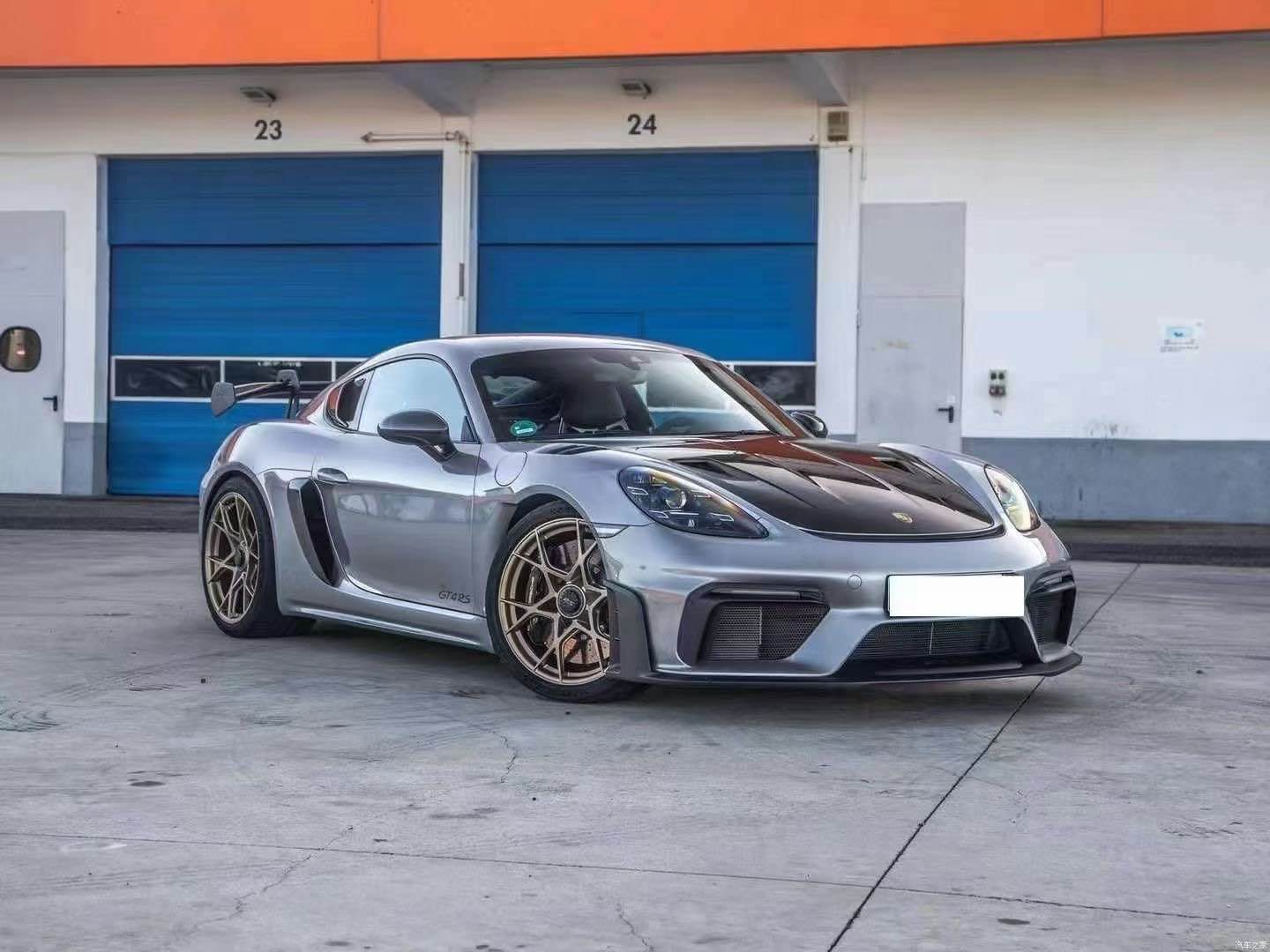 Porsche 718 Cayman GT4 RS Conversion Kit Aftermarket Carbon Fiber Part / Bodykit - Robot Bodykits