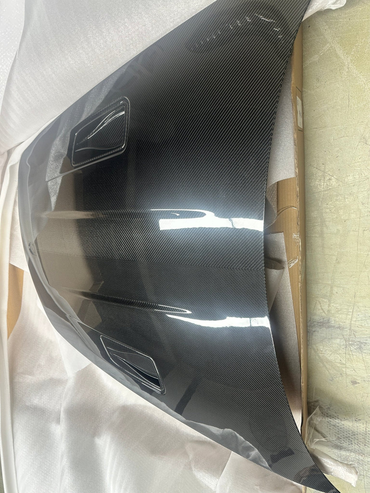 Porsche 987 / 997 Dry-Carbon (Prepreg) GT4 Style Bonnet Aftermarket Carbon Fiber Part / Bodykit - Robot Bodykits