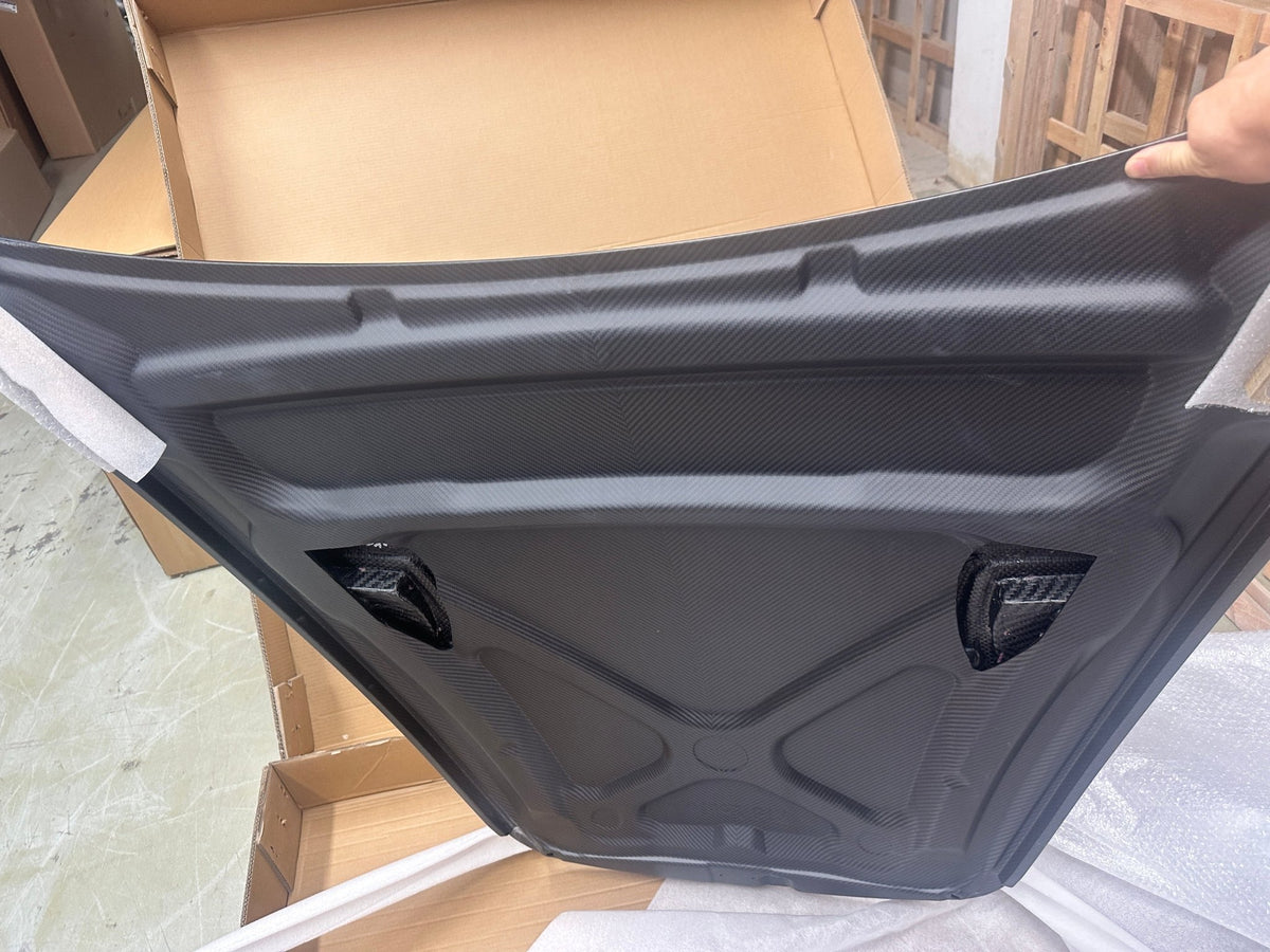 Porsche 987 / 997 Dry-Carbon (Prepreg) GT4 Style Bonnet Aftermarket Carbon Fiber Part / Bodykit - Robot Bodykits