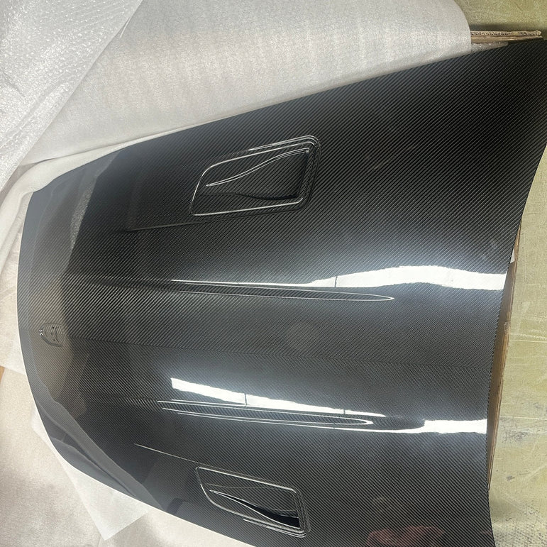 Porsche 987 / 997 Dry-Carbon (Prepreg) GT4 Style Bonnet Aftermarket Carbon Fiber Part / Bodykit - Robot Bodykits