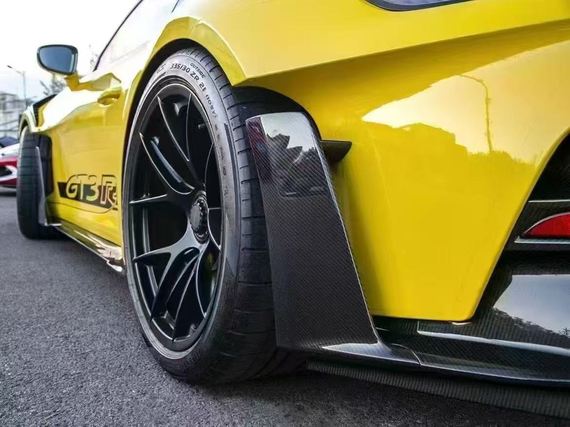 Porsche 992 GT3 RS Plastic OEM Dry - Carbon Replacement Kit Aftermarket Carbon Fiber Part / Bodykit - Robot Bodykits