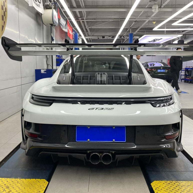 Porsche 992 GT3 RS Plastic OEM Dry-Carbon Replacement Kit Aftermarket Carbon Fiber Part / Bodykit - Robot Bodykits